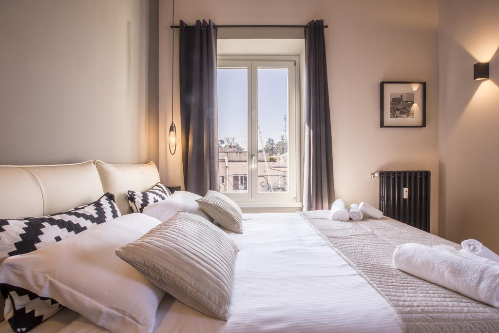 Eve Penthouse Colosseo Rome Exterior photo